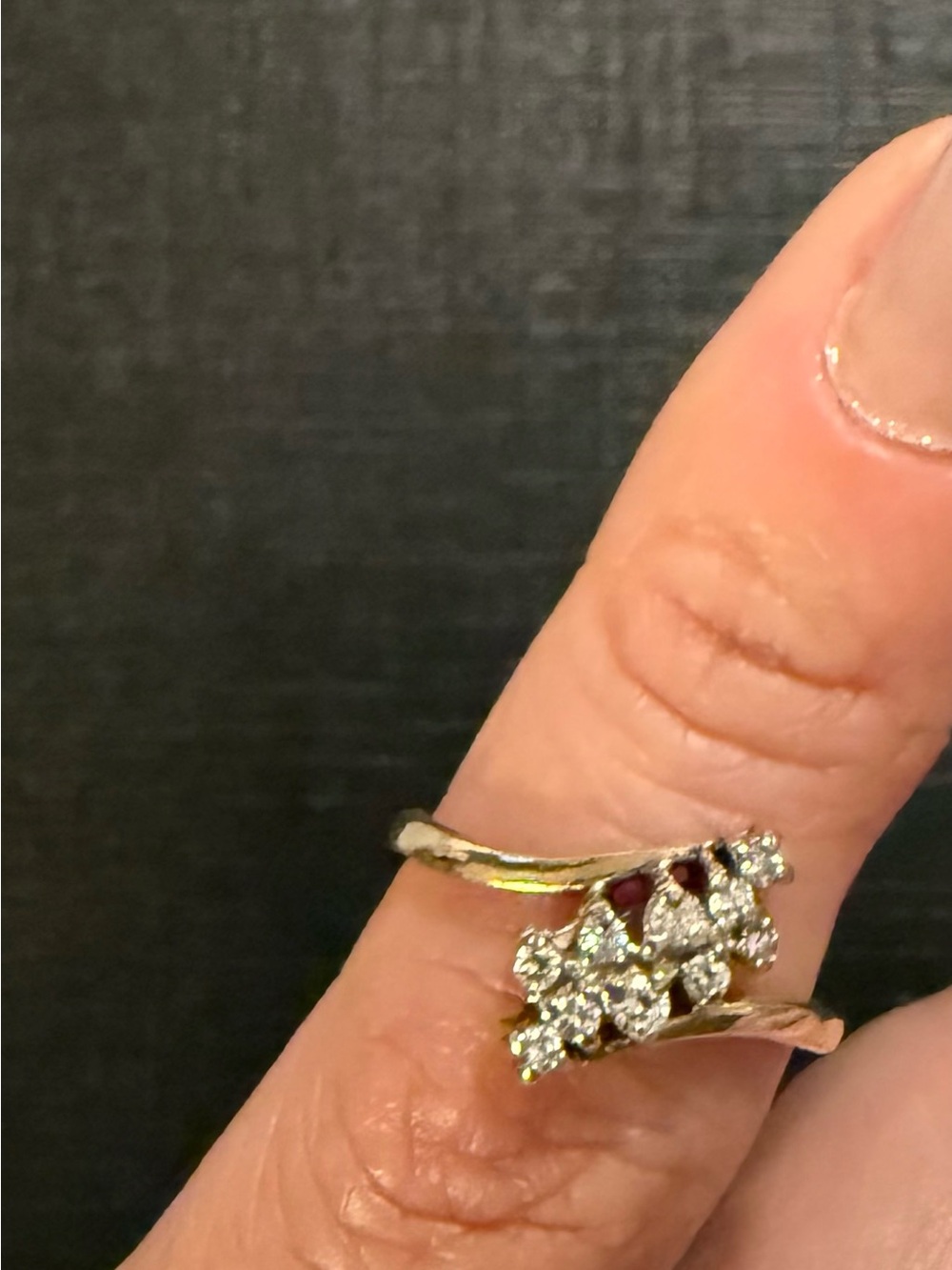 Yellow gold/diamond ring
